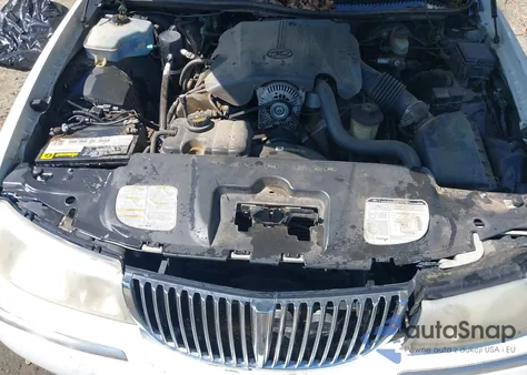 2000 Lincoln Town Car Executive z USA, uszkodzony, nr VIN 1LNHM81W4YY836914